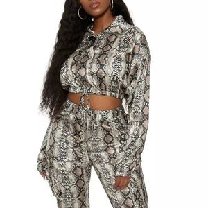NWT Snake Print Crop Top Jacket & Pant Set